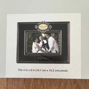 Mr. & Mrs. Photo Frame